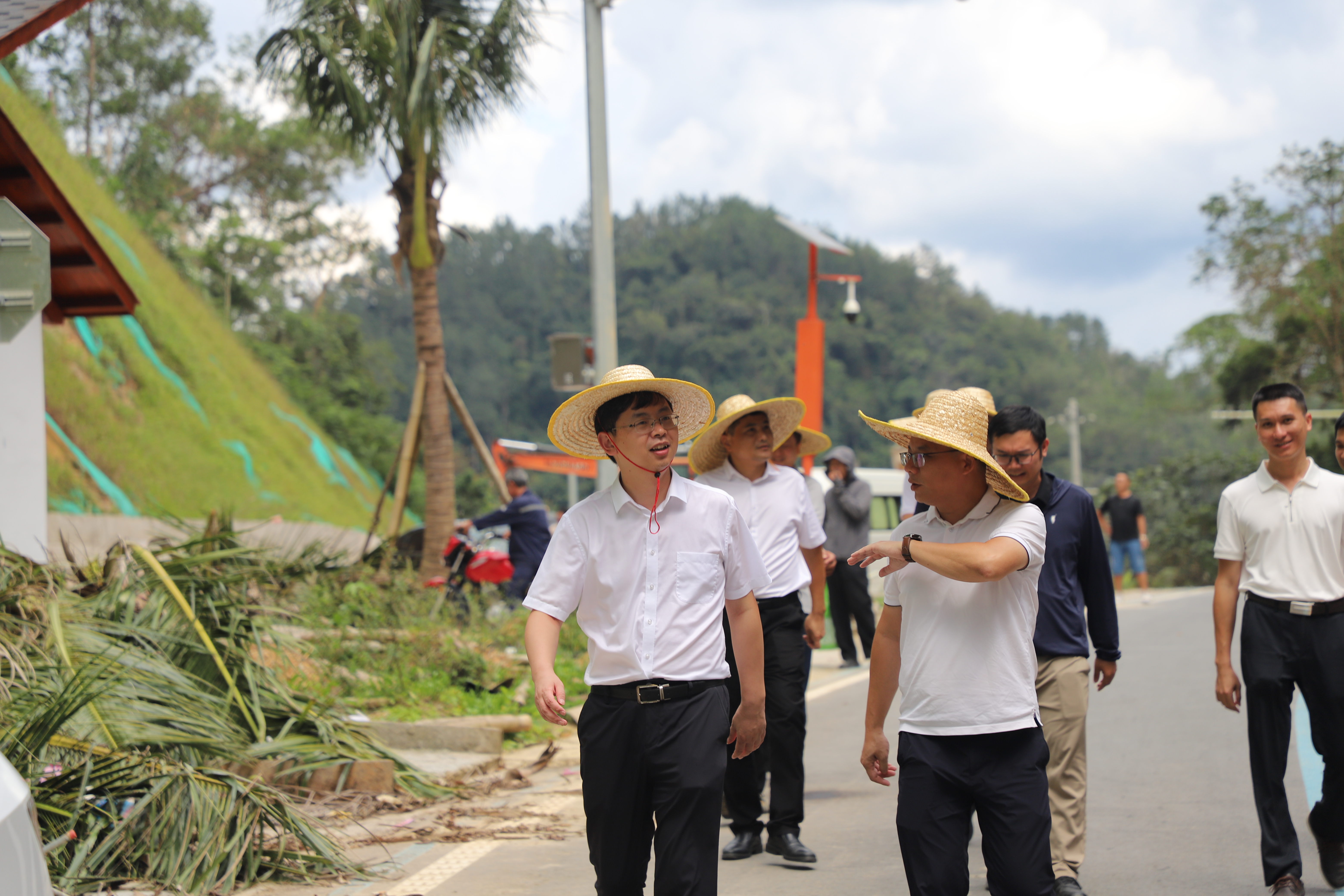 aa0419e303697a29bcf2e402067e44e5.jpg aa0419e303697a29bcf2e402067e44e5.jpg